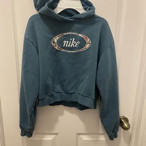 Nike Sportswear Women’s Hoodie With Floral Logo